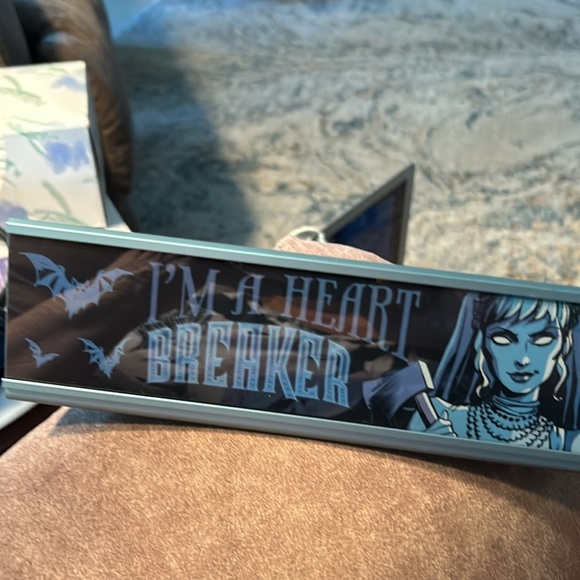 Disney’s desk nameplate I’m a heartbreaker from haunted mansion 9 x 2” - Picture 9 of 9